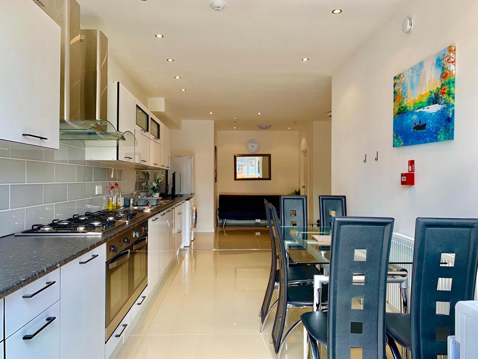 London Studio Apartments, Private Bathrooms And Parking Ilford Bagian luar foto