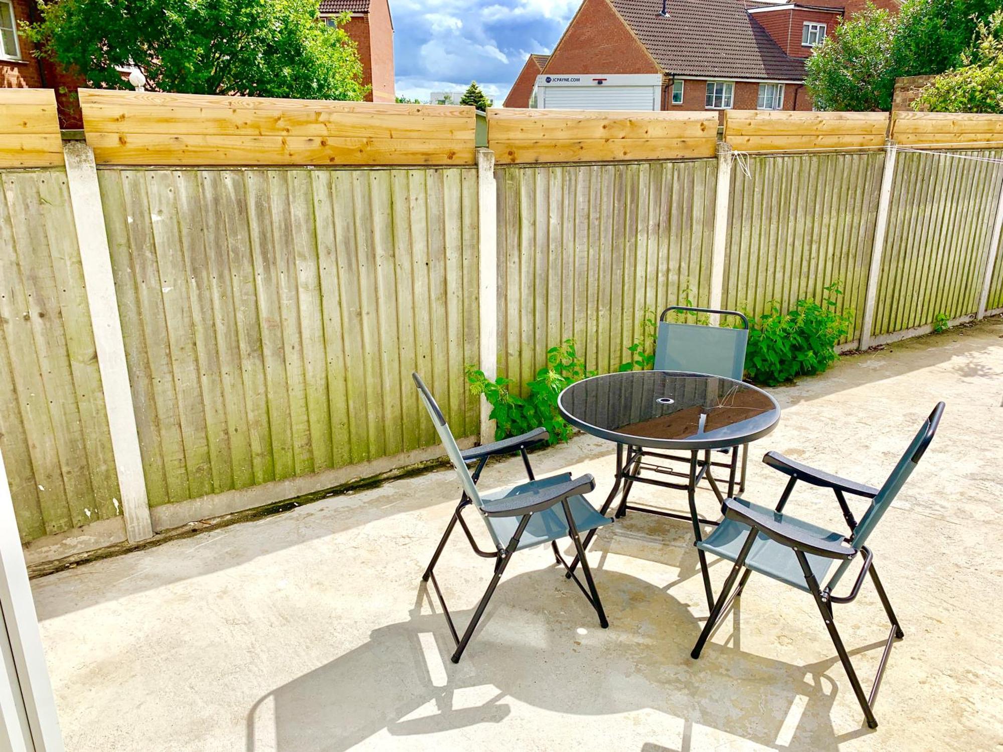 London Studio Apartments, Private Bathrooms And Parking Ilford Bagian luar foto