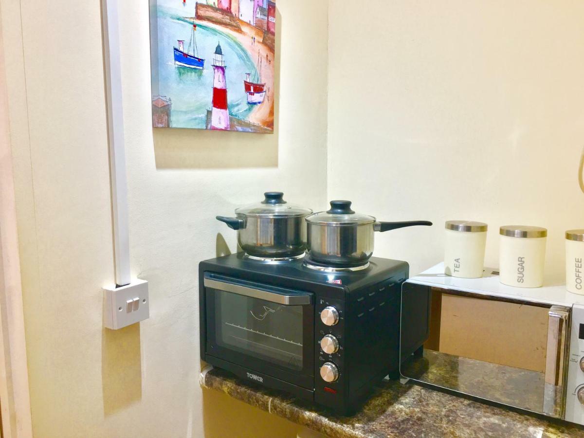 London Studio Apartments, Private Bathrooms And Parking Ilford Bagian luar foto