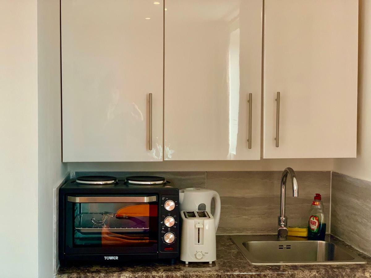 London Studio Apartments, Private Bathrooms And Parking Ilford Bagian luar foto