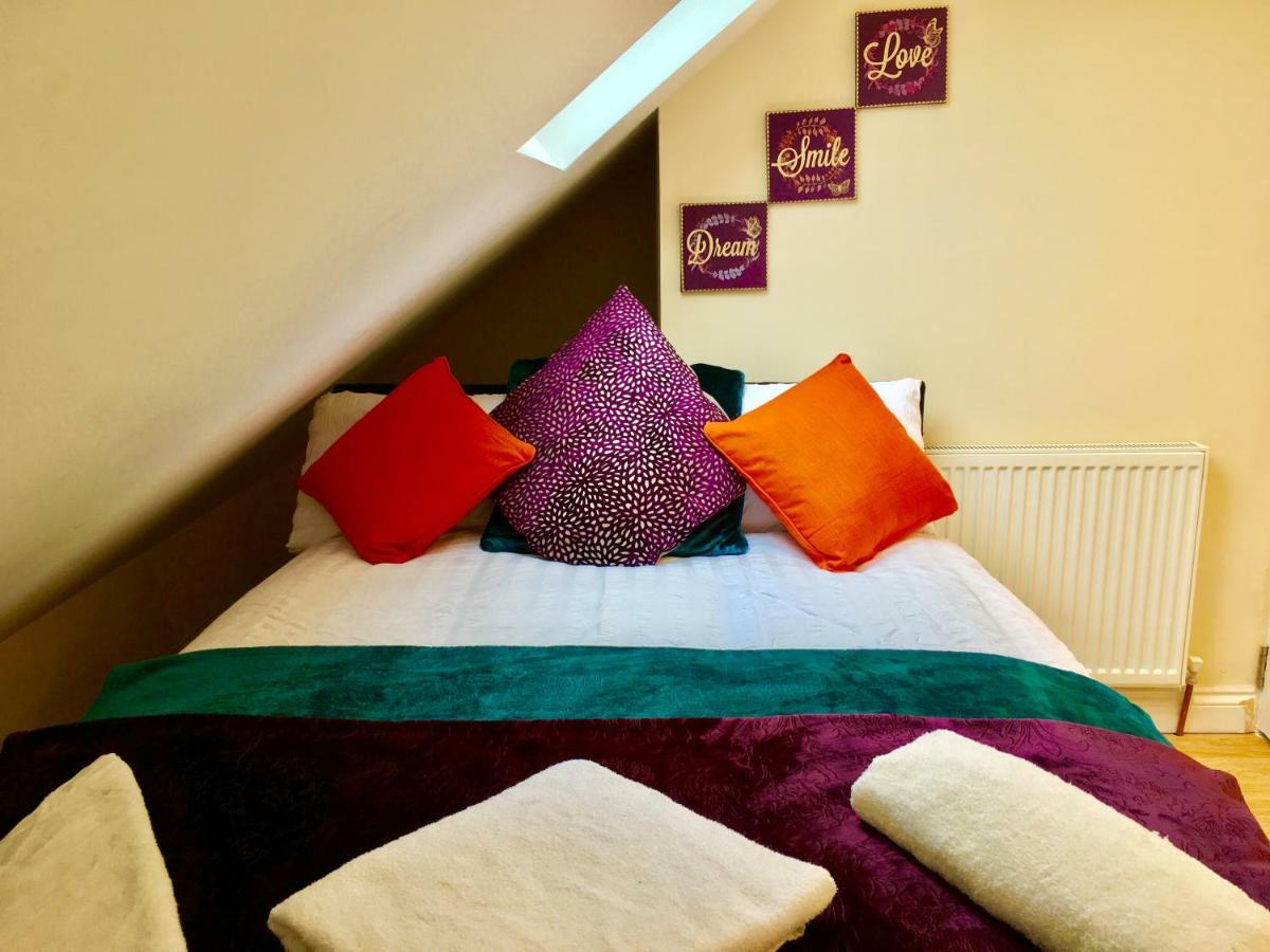 London Studio Apartments, Private Bathrooms And Parking Ilford Bagian luar foto