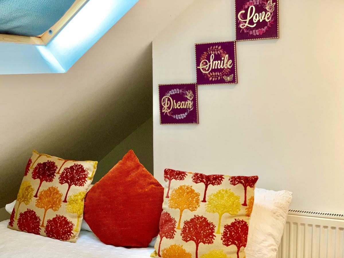 London Studio Apartments, Private Bathrooms And Parking Ilford Bagian luar foto