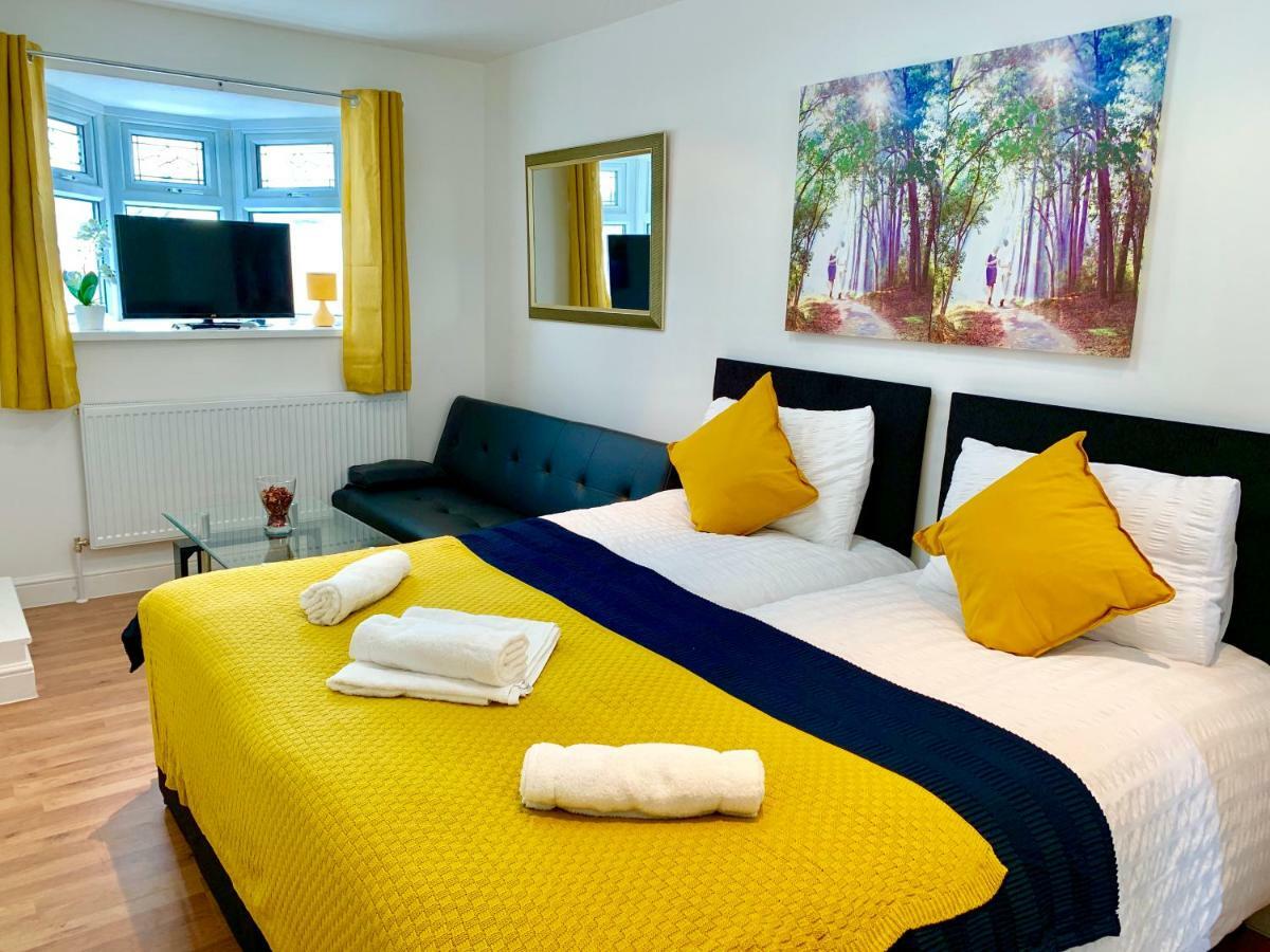 London Studio Apartments, Private Bathrooms And Parking Ilford Bagian luar foto