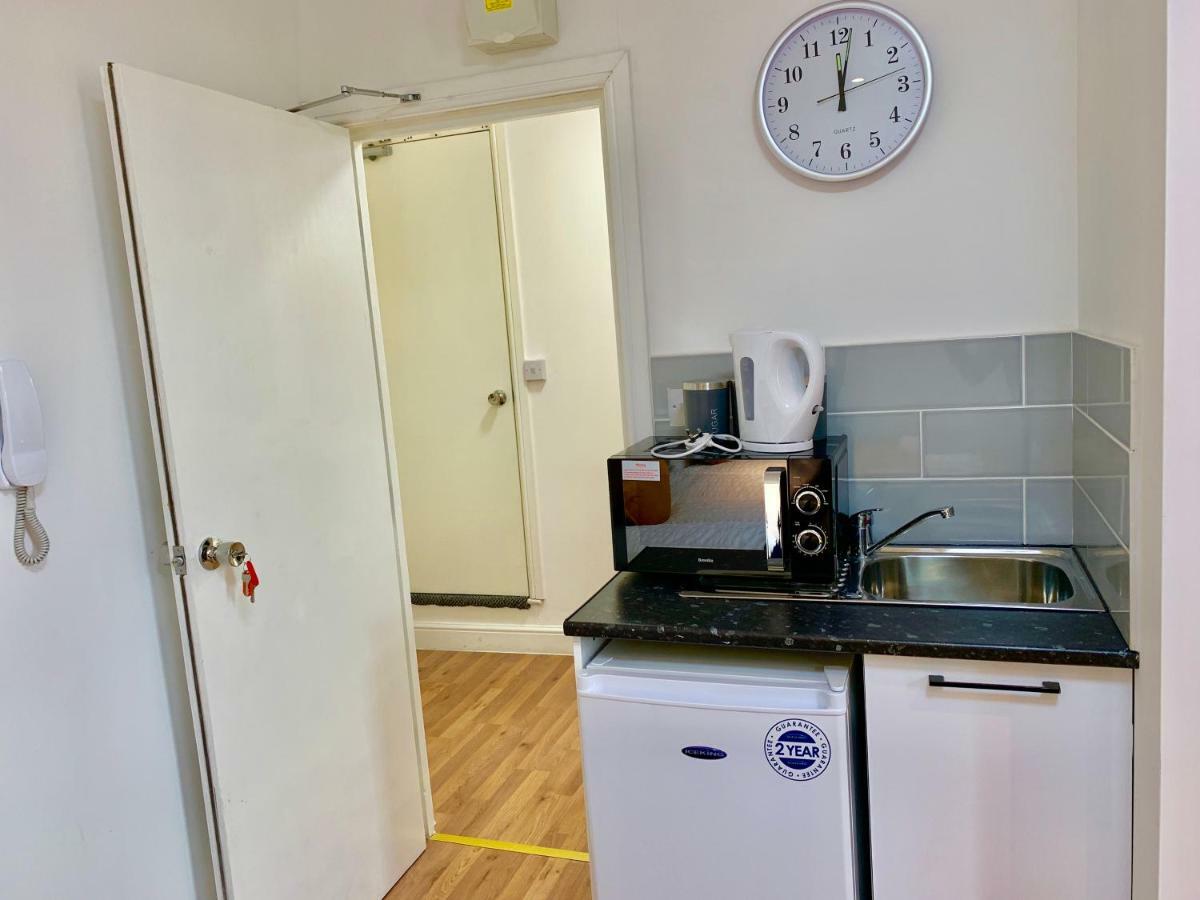 London Studio Apartments, Private Bathrooms And Parking Ilford Bagian luar foto
