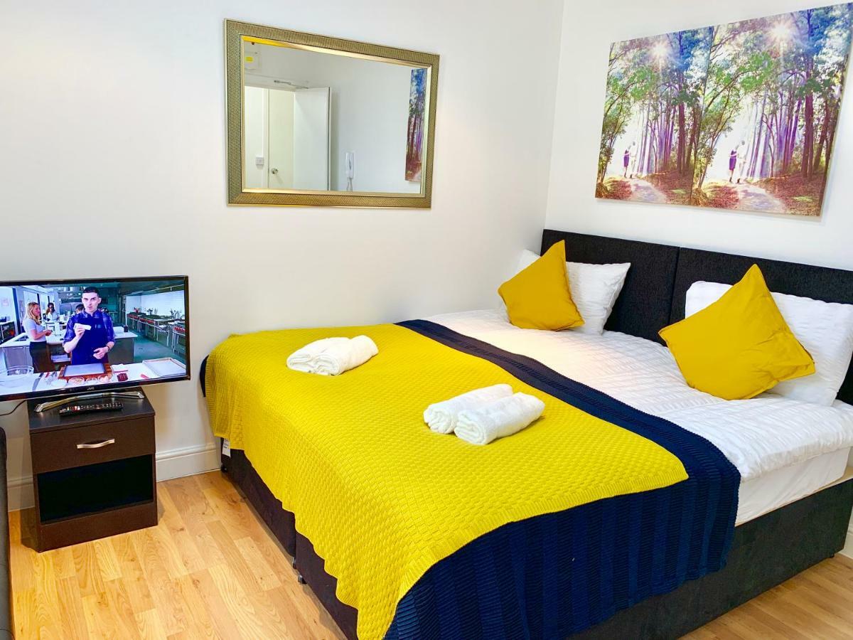 London Studio Apartments, Private Bathrooms And Parking Ilford Bagian luar foto