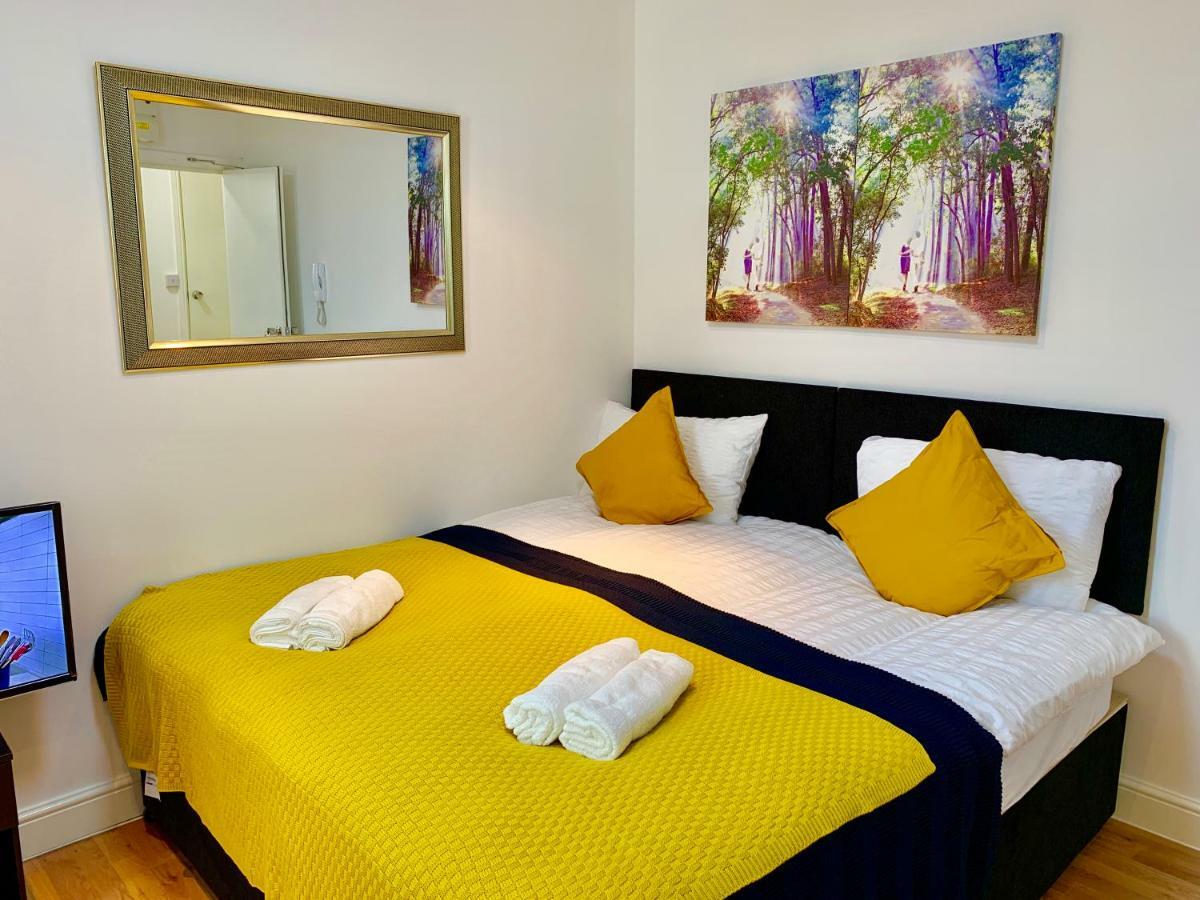 London Studio Apartments, Private Bathrooms And Parking Ilford Bagian luar foto