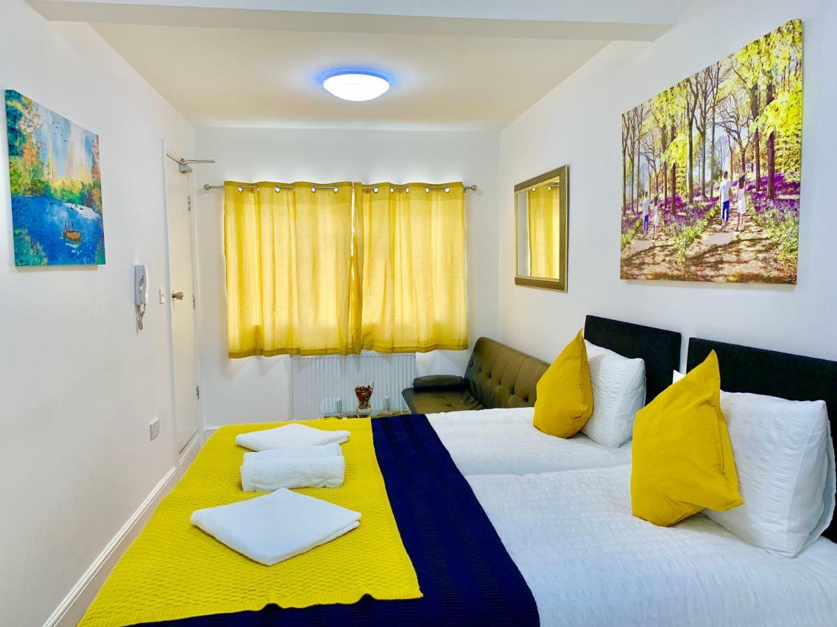 London Studio Apartments, Private Bathrooms And Parking Ilford Bagian luar foto