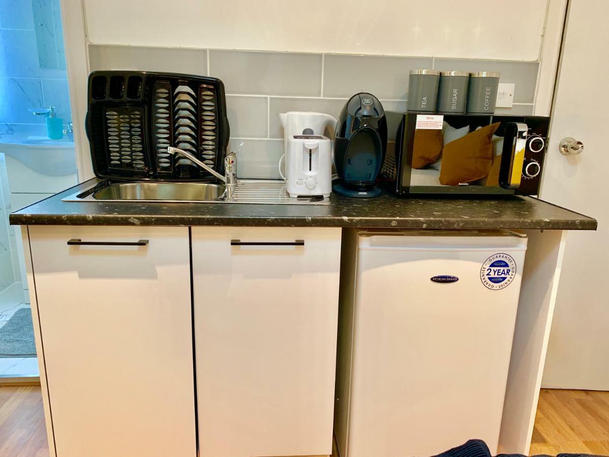 London Studio Apartments, Private Bathrooms And Parking Ilford Bagian luar foto